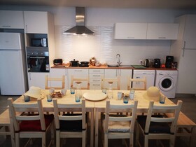 Caparica Poshtel, An Luxury Hostel