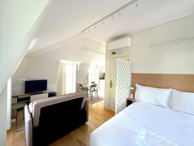 Ajuda Palace Inn