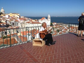 Alfama Right Point