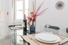 Ando Living Townhouse - Santa Justa 77