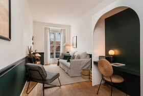 Ando Living Townhouse - Santa Justa 77