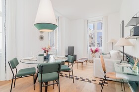 Ando Living Townhouse - Santa Justa 77