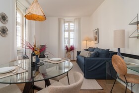 Ando Living Townhouse - Santa Justa 77