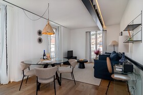 Ando Living Townhouse - Santa Justa 77