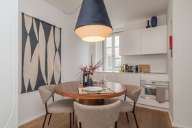 Ando Living Townhouse - Santa Justa 77