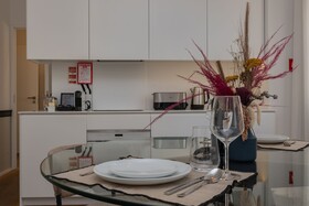 Ando Living Townhouse - Santa Justa 77