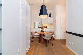 Ando Living Townhouse - Santa Justa 77