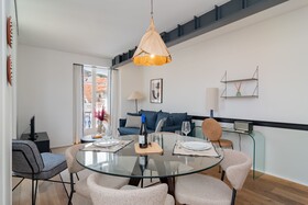 Ando Living Townhouse - Santa Justa 77