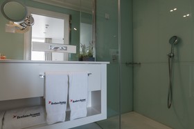 Feels Like Home Chiado Prime Suites