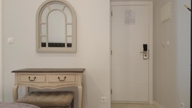 Grande Pensão Residencial Alcobia