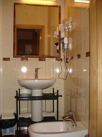 Grande Pensão Residencial Alcobia