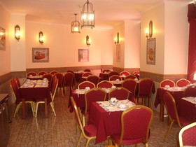 Grande Pensão Residencial Alcobia