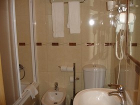 Grande Pensão Residencial Alcobia