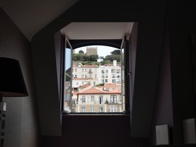 Grande Pensão Residencial Alcobia