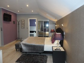 Grande Pensão Residencial Alcobia