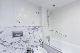 Holiday Inn Express Lisbon Airport