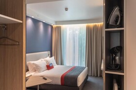 Holiday Inn Express Lisbon - Plaza Saldanha