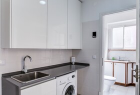 Home Out Rooms & Apartments