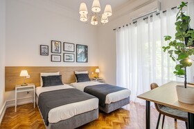 Home Out Rooms & Apartments