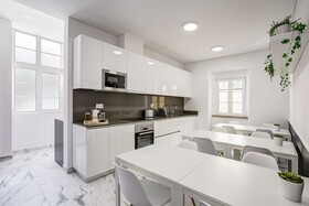 Home Out Rooms & Apartments