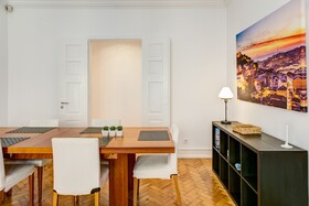Home Out Rooms & Apartments