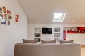 Home Out Rooms & Apartments