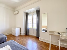 Home Out Rooms & Apartments