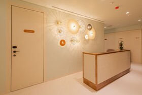 Luster Hotel