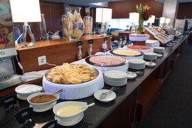 VIP Executive Art’s Hotel