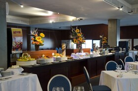 VIP Executive Art’s Hotel