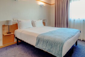 VIP Executive Éden Aparthotel