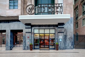 VIP Executive Éden Aparthotel