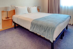 VIP Executive Éden Aparthotel