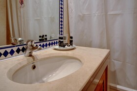 VIP Executive Éden Aparthotel