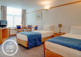 VIP Executive Éden Aparthotel