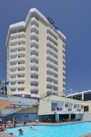 Muthu Raga Madeira Hotel