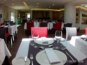 Santa Cruz Village Hotel