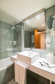 The Azoriani Boutique, Ascend Hotel Collection