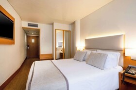 The Azoriani Boutique, Ascend Hotel Collection