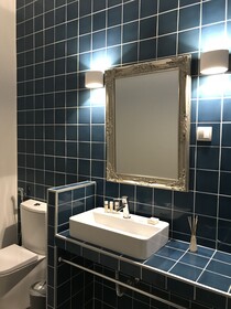 Oryza Guest House & Suites