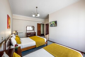 Hotel Colmeia