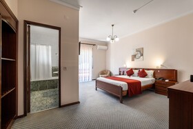 Hotel Colmeia