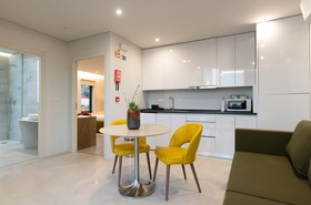 Grapple Hotel