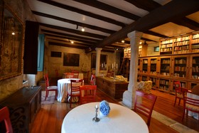 Casa de Sezim