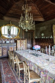 Casa de Sezim