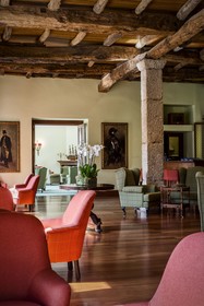 Vintage House Hotel