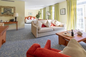Vintage House Hotel