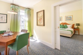 Vintage House Hotel