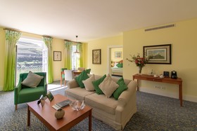 Vintage House Hotel