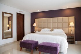 Las Lomas Casa Hotel